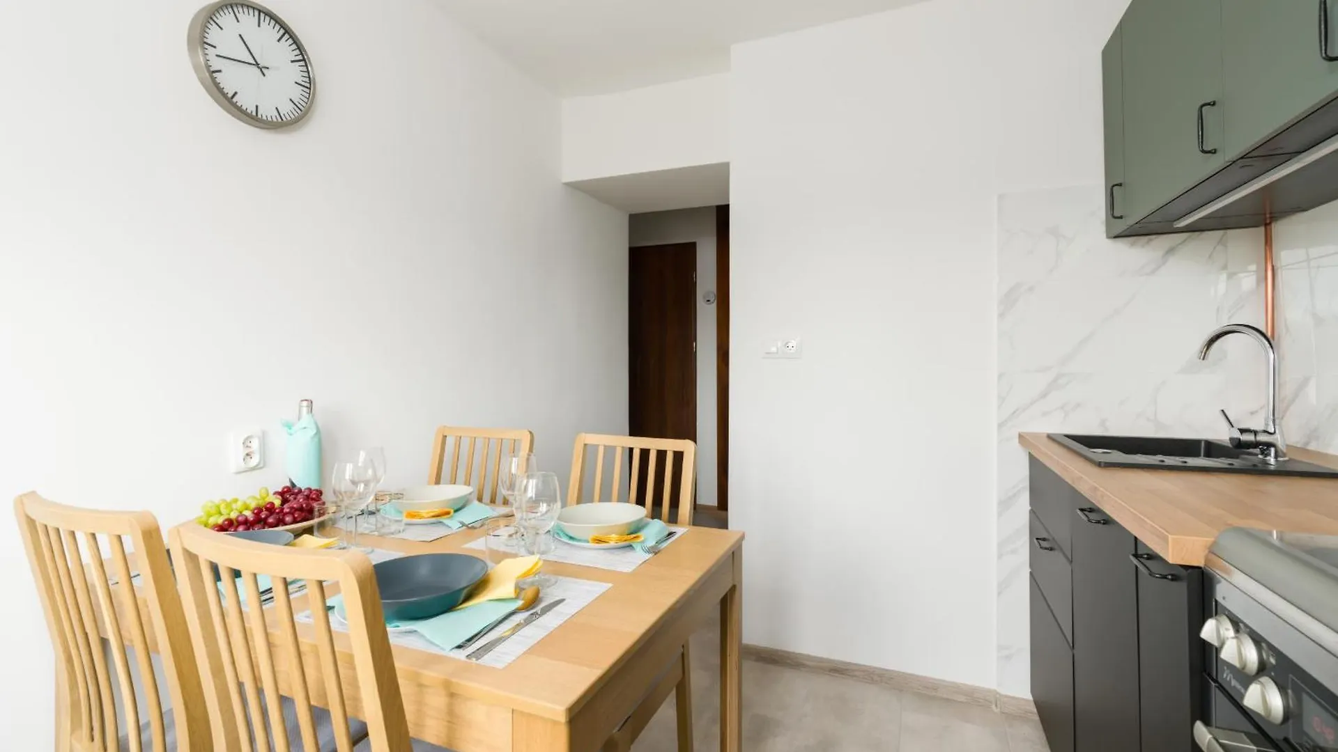 Apartment Poznan Dabrowskiego By Noclegi Renters Poland